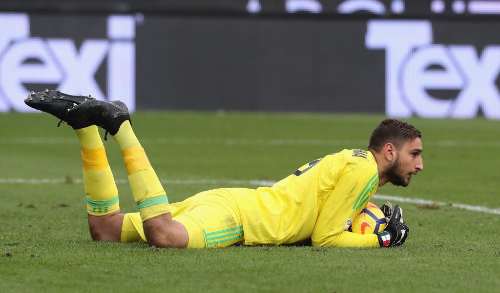 Arsenal-Milan: Donnarumma compie la papera