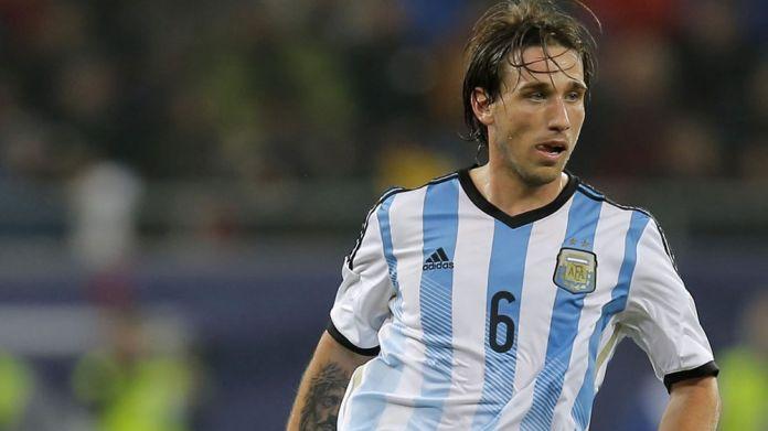 Lucas Biglia con la maglia dell'Argentina.