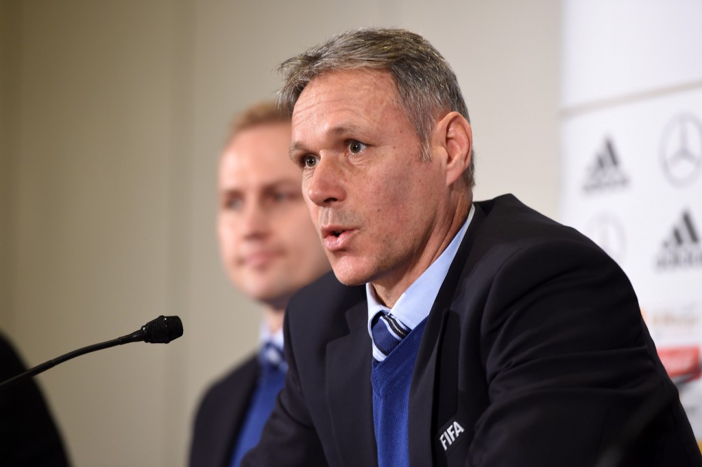 Marco Van Basten, leggenda rossonera del miglior Milan della storia.