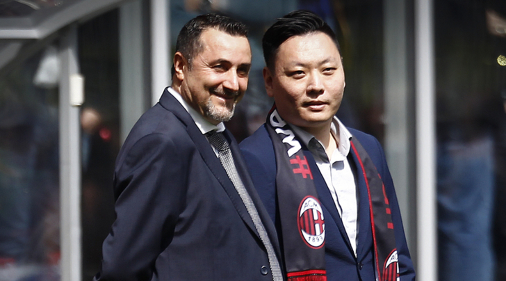 News Milan - Il DS Mirabelli con Han Li: la proprietà cinese stanzierà un budget importante.