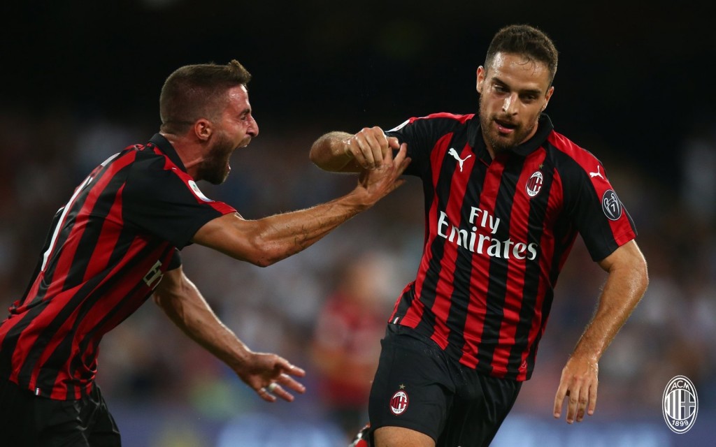 Bonaventura con la maglia rossonera