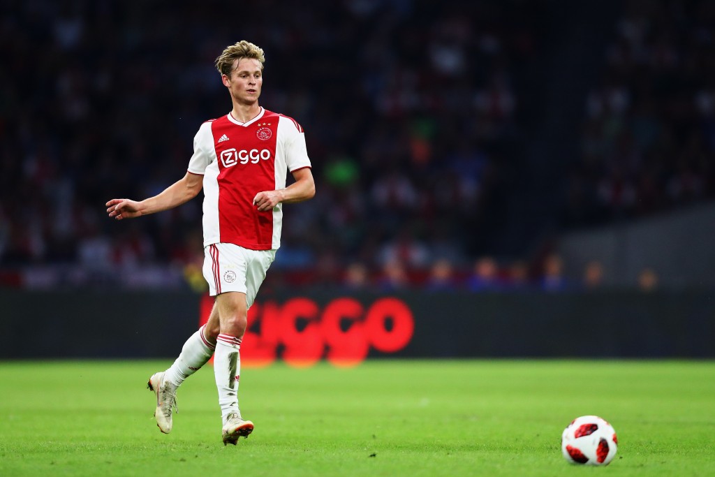 De Jong con la maglia dell'Ajax