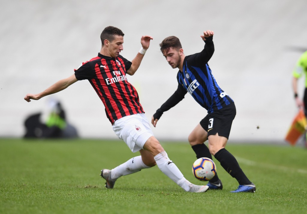 Il settore giovanile del Milan è seguito da Carbone