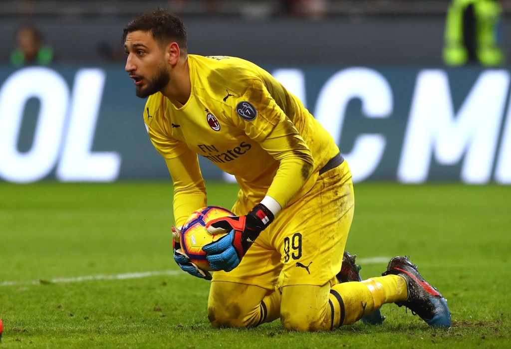 donnarumma accostato al Manchester united