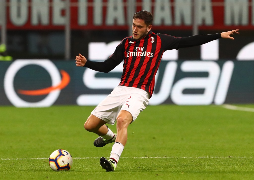 Davide Calabria è uno dei difensori del Milan