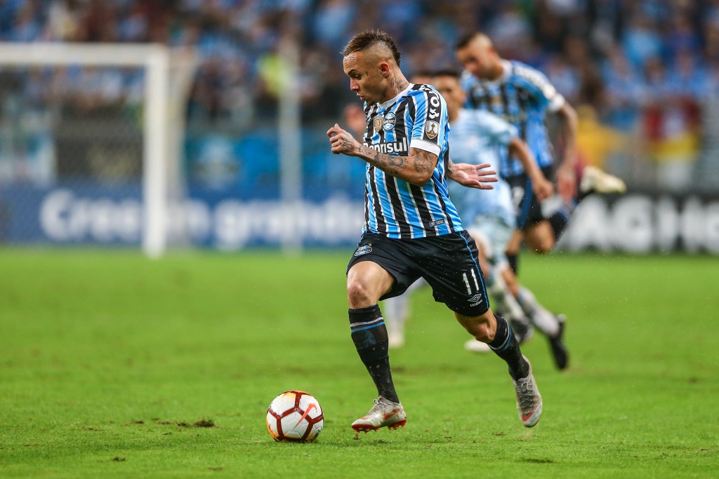Milan: Everton Soares vicinissimo alla firma con l'Arsenal