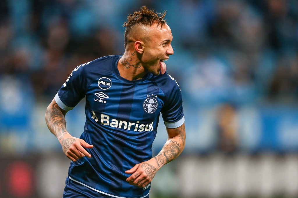 Everton con la maglia del Gremio