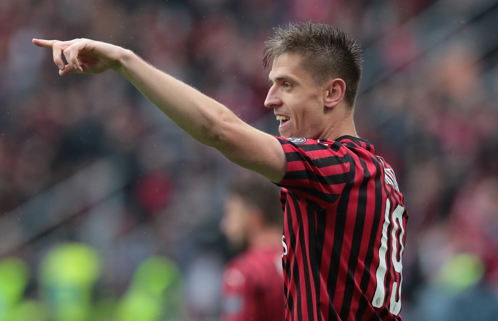 Piatek con la maglia del Milan