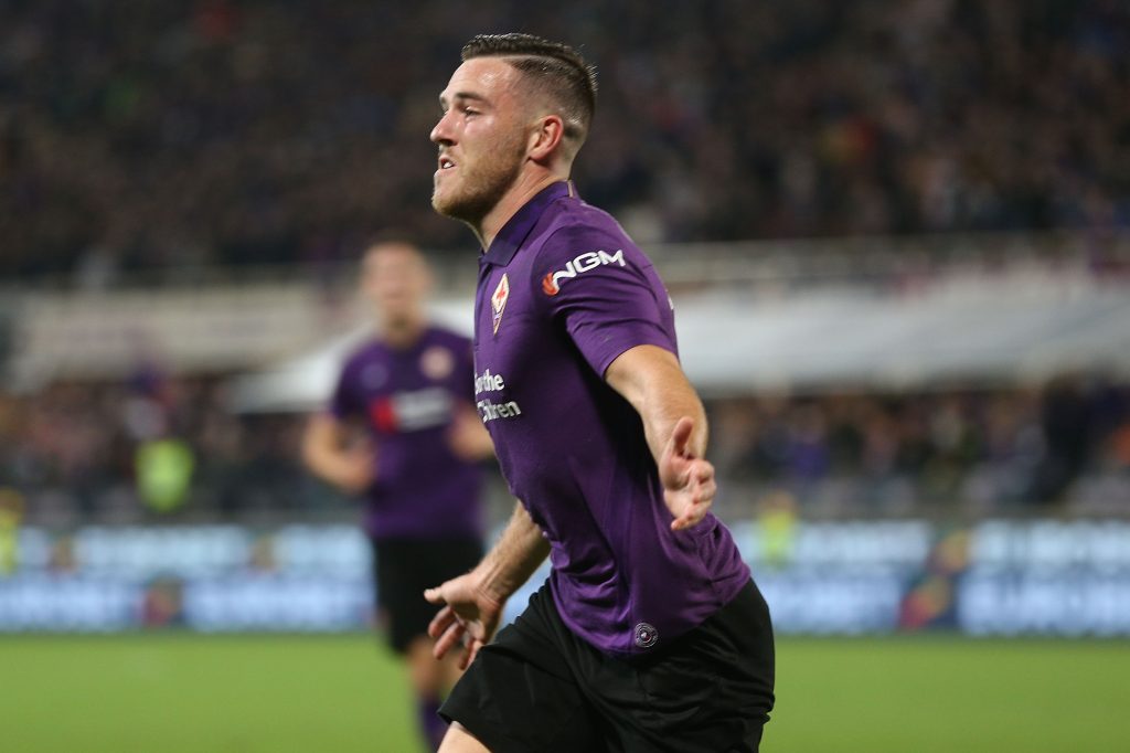 Veretout con la maglia viola