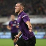 Veretout con la maglia viola