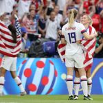 Le ragazze della nazionale americana festeggiano