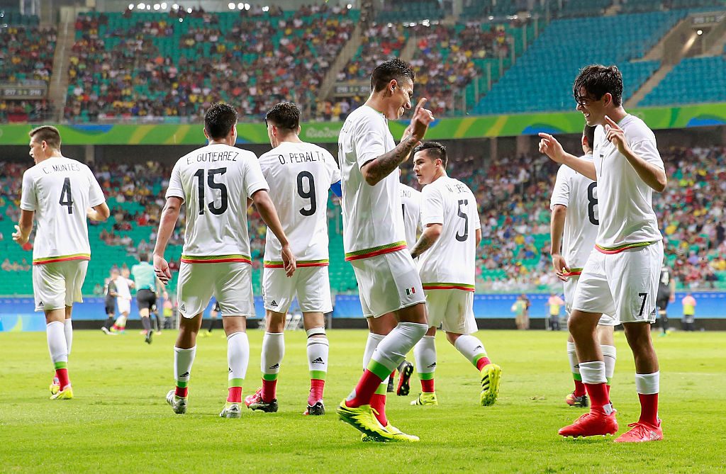 Pizarro con la Nazionale messicana