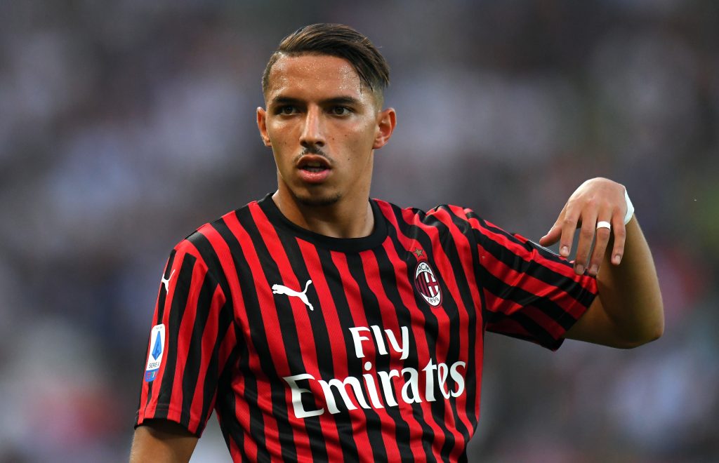 Bennacer con la maglia del Milan
