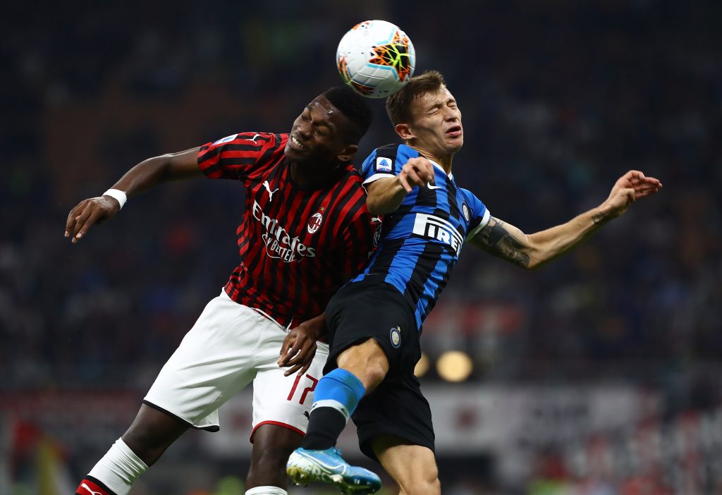 Leao durante un'azione di Milan-Inter