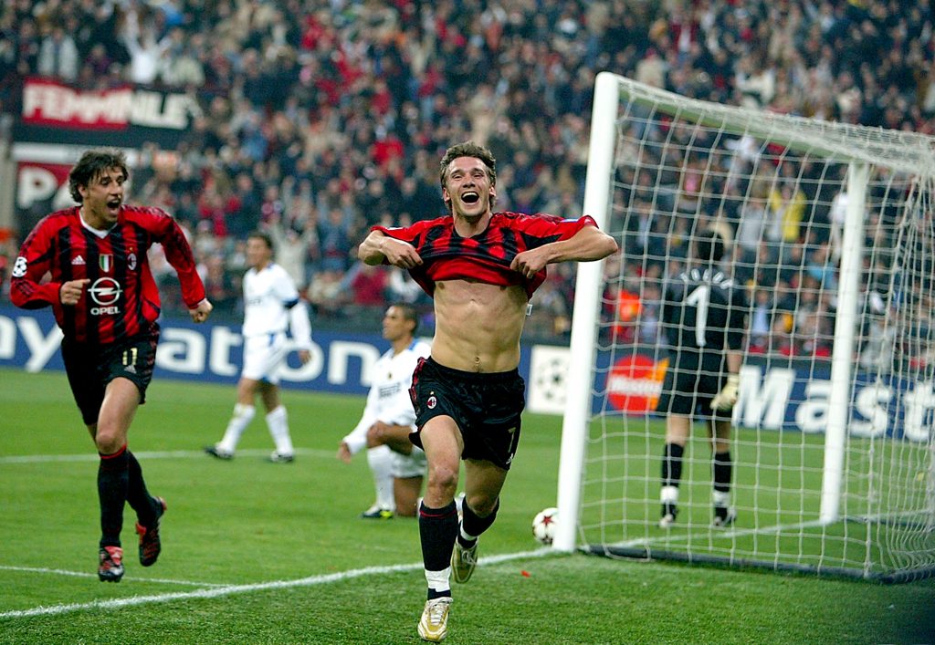 Shevchenko con la maglia del Milan