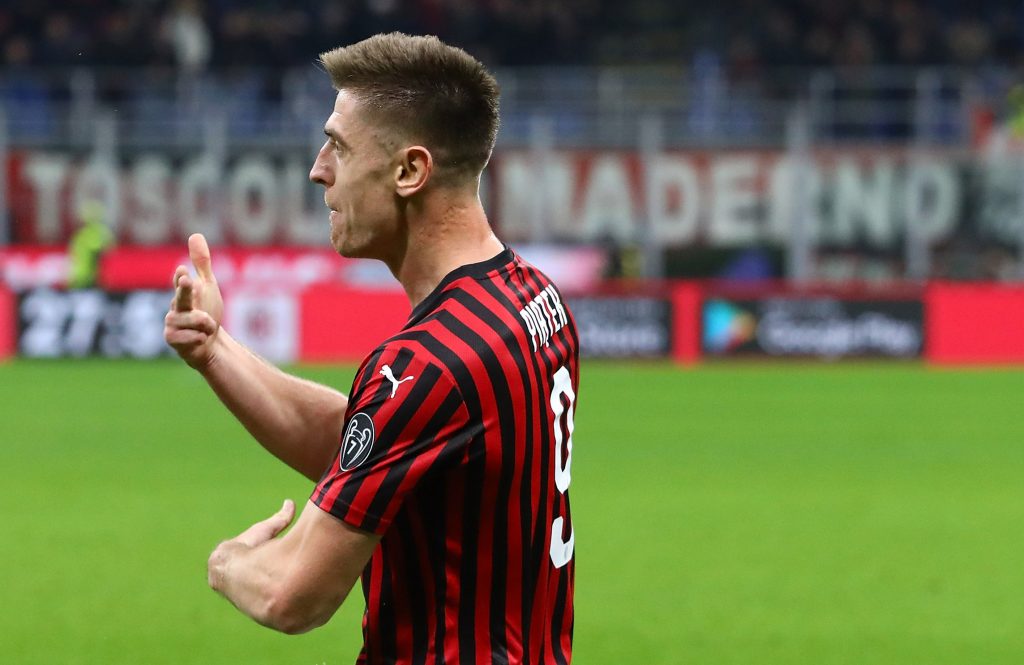 Piatek con la maglia rossonera