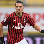 Bennacer con la maglia del Milan