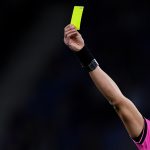 arbitro-giallo-cartellino