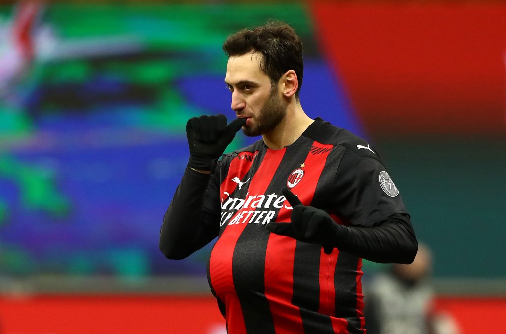 Hakan Calhanoglu, fantasista turco che milita nel Milan dal 2017