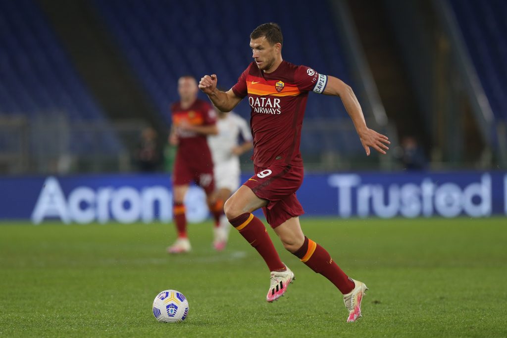 Edin Dzeko attaccante in forza alla Roma