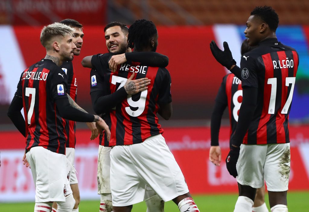 I festeggiamenti del Milan dopo un goal di Kessie