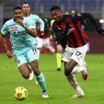 Rafael Leao del Milan a contrasto con Bremer del Torino