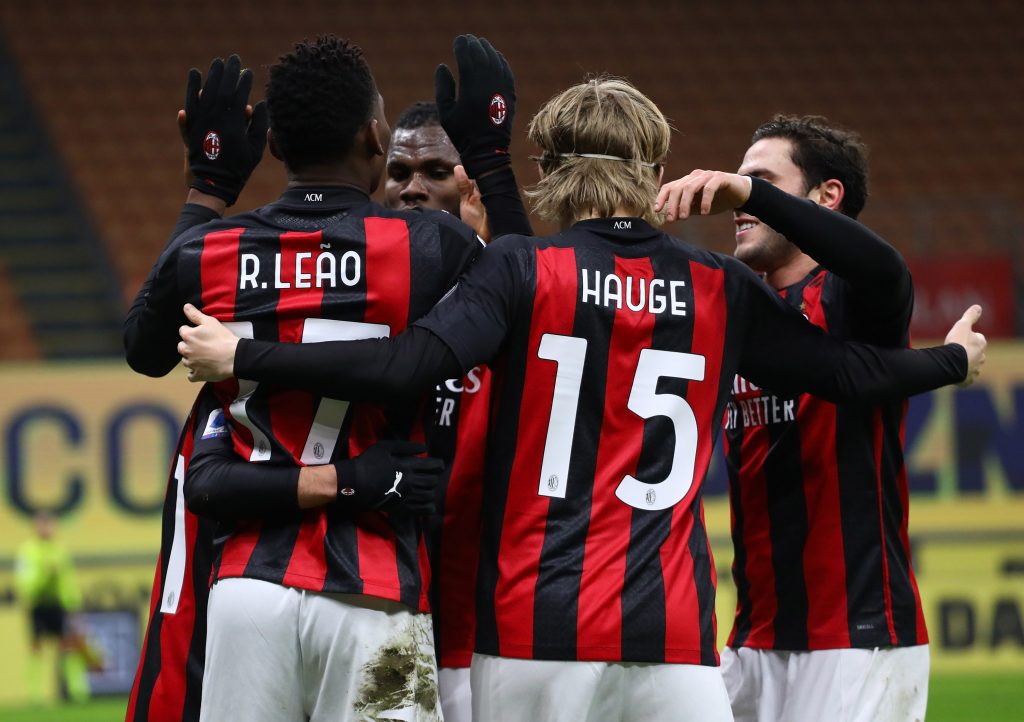 L'esultanza dei calciatori del Milan dopo il goal di Kessie al Torino