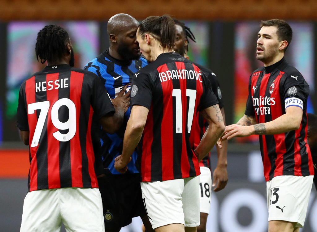 Alla fine del primo tempo di Inter - Milan, in Coppa Italia, Romelu Lukaku e Zlatan Ibrahimovic si sono affrontati con pesanti offese