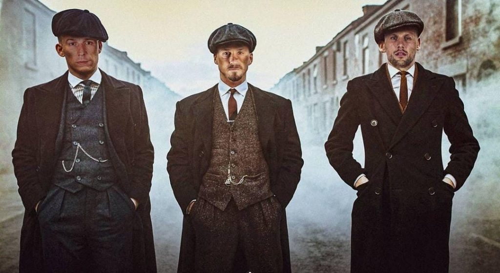 Una rassegna dei post più divertenti e interessanti presenti sui social ai possibili arrivi al Milan di Mandzukic e Tomori.