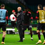 Pioli a colloquio con i calciatori del Milan nel pre Celtic-Milan di Europa League