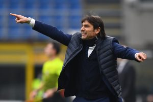 Antonio Conte, tecnico nerazzurro, durante il derby contro il Milan