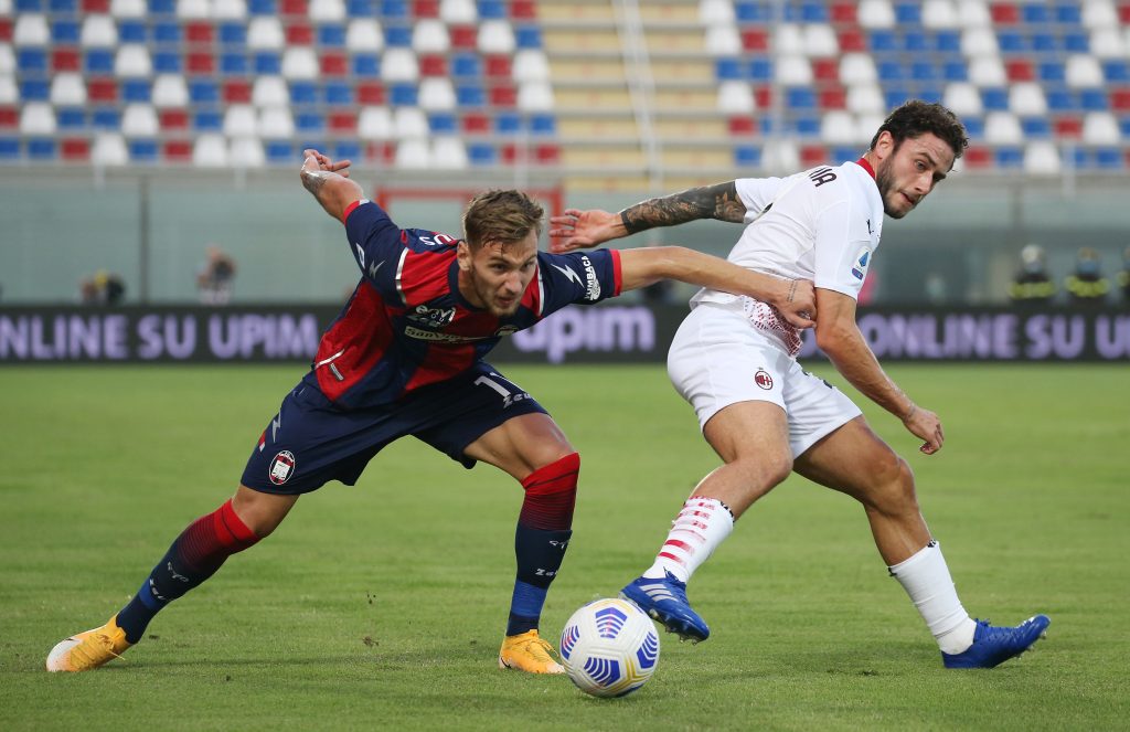 Contrasto fra Dragus e Calabria in Crotone-Milan