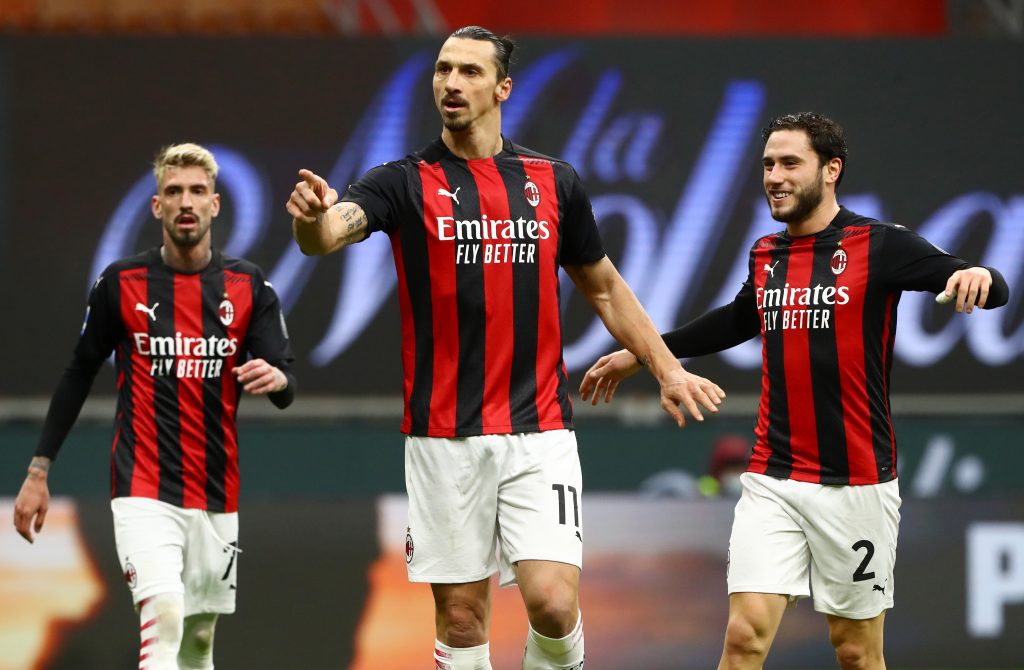 Ibrahimovic festeggia dopo il goal in Milan-Crotone