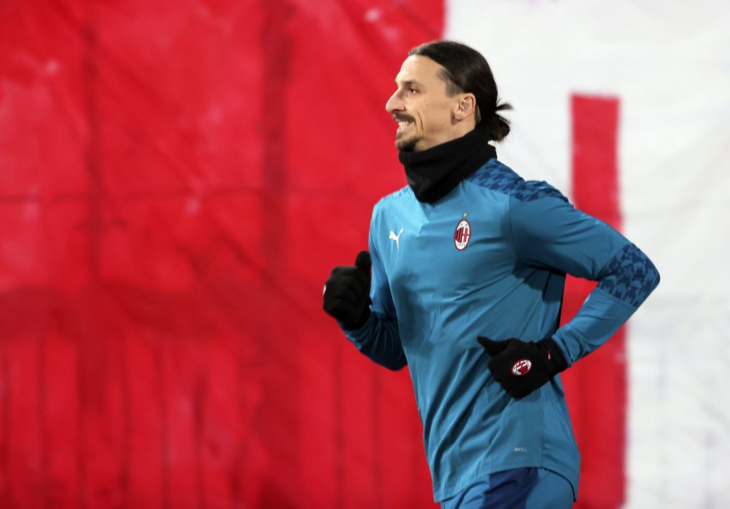Zlatan Ibrahimovic durante il prepartita di Stella Rossa-Milan