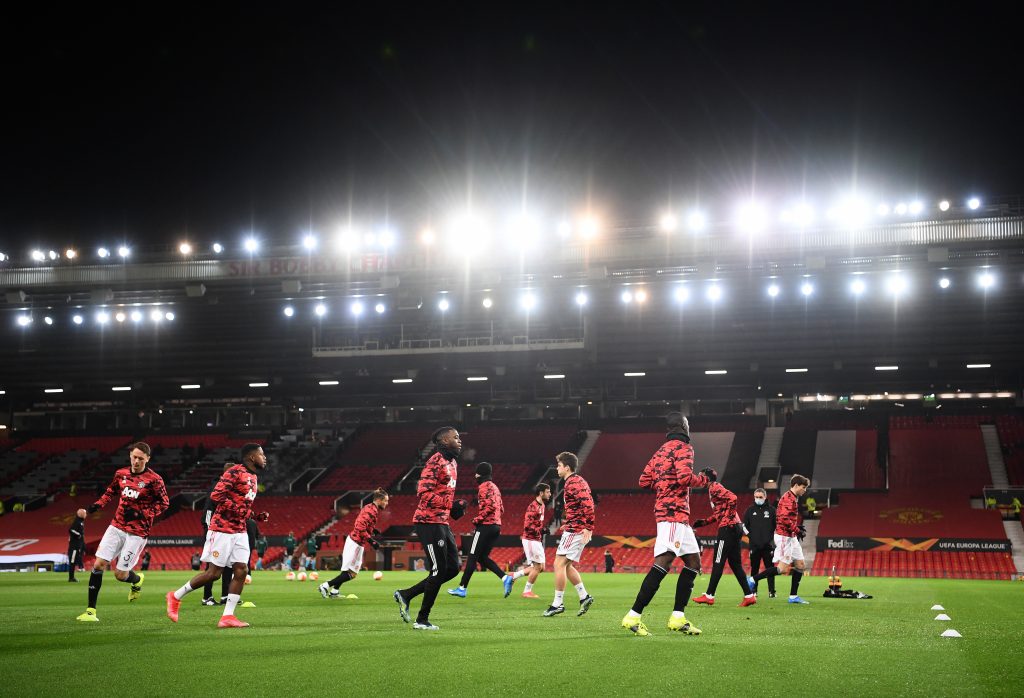 Il Il Manchester United nel riscaldamento prima della sfida di Europa League contro la Real SociedadUnited nel riscaldamento prima della sfida di Europa League contro la Real Sociedad