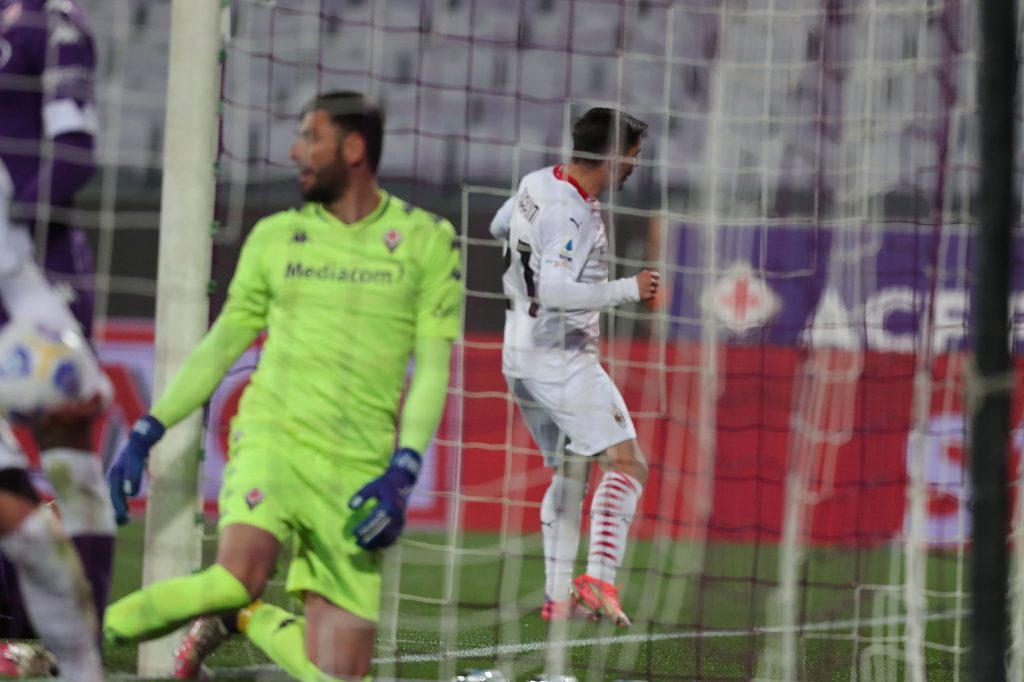 Brahim Diaz esulta dopo la rete alla Fiorentina