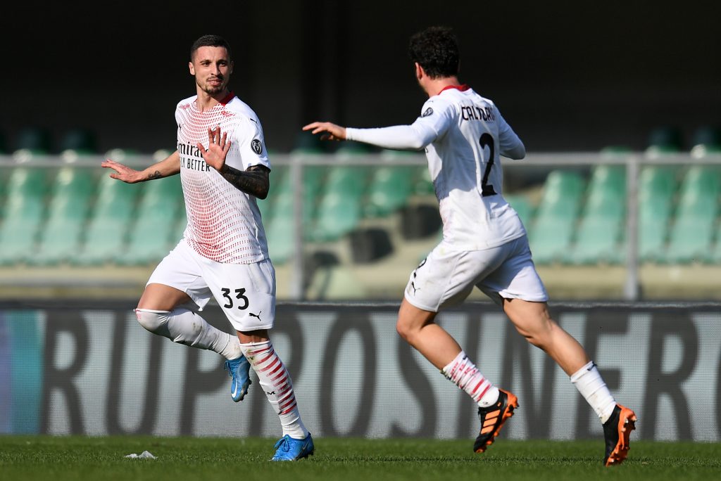 Rade Krunic e Davide Calabria in Hellas Verona-Milan
