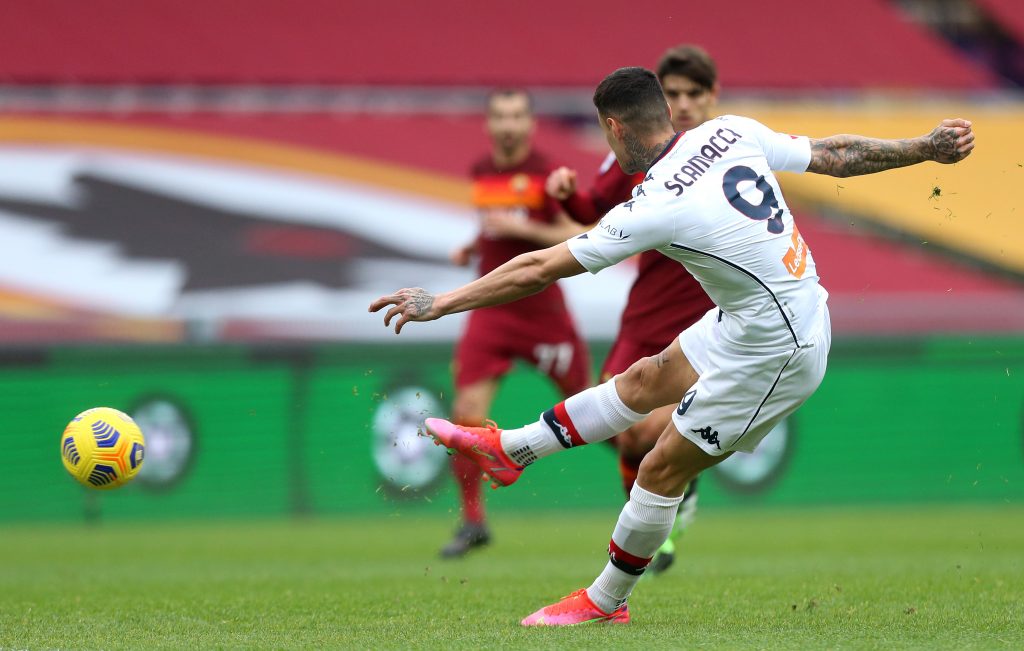 Gianluca Scamacca, attaccante del Sassuolo in prestito al Genoa