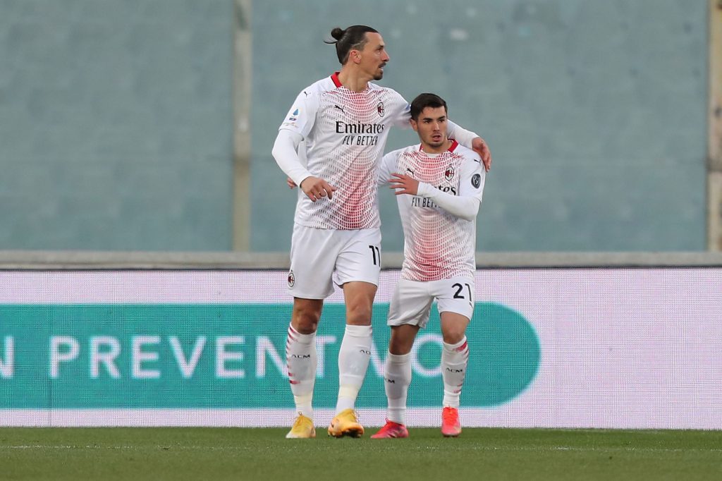 Il gigante Ibrahimovic abbraccia il piccolo Brahim Diaz