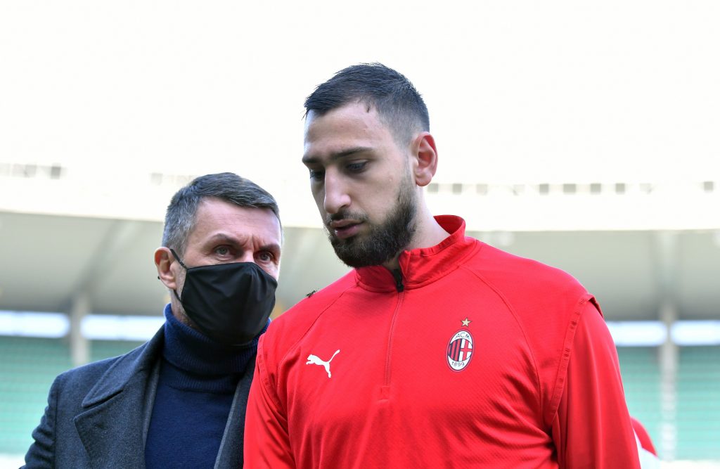 Paolo Maldini a colloquio con Gigio Donnarumma