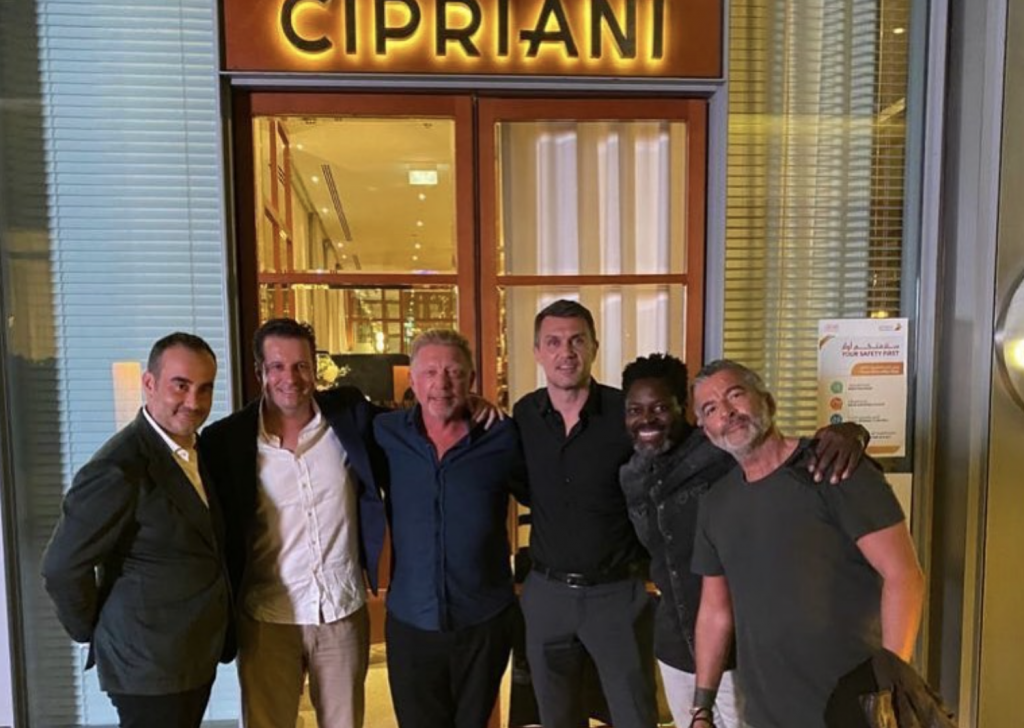 La foto postata da @mimmomilano70 con Maldini a Dubai