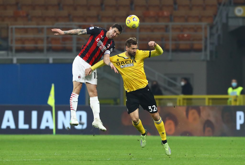 Romagnoli e Llorente durante Milan-Udinese