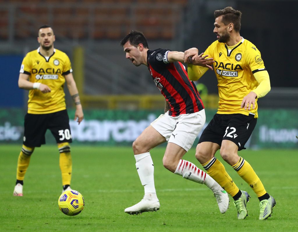 Romagnoli, Llorente e Nestorovskij, durante Milan-Udinese