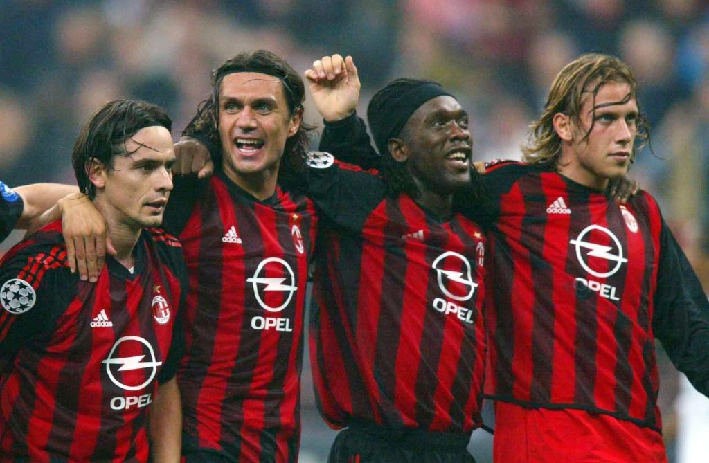 Samuele Dalla Bona con la maglia del Milan. Con lui Inzaghi, Maldini e Seedorf