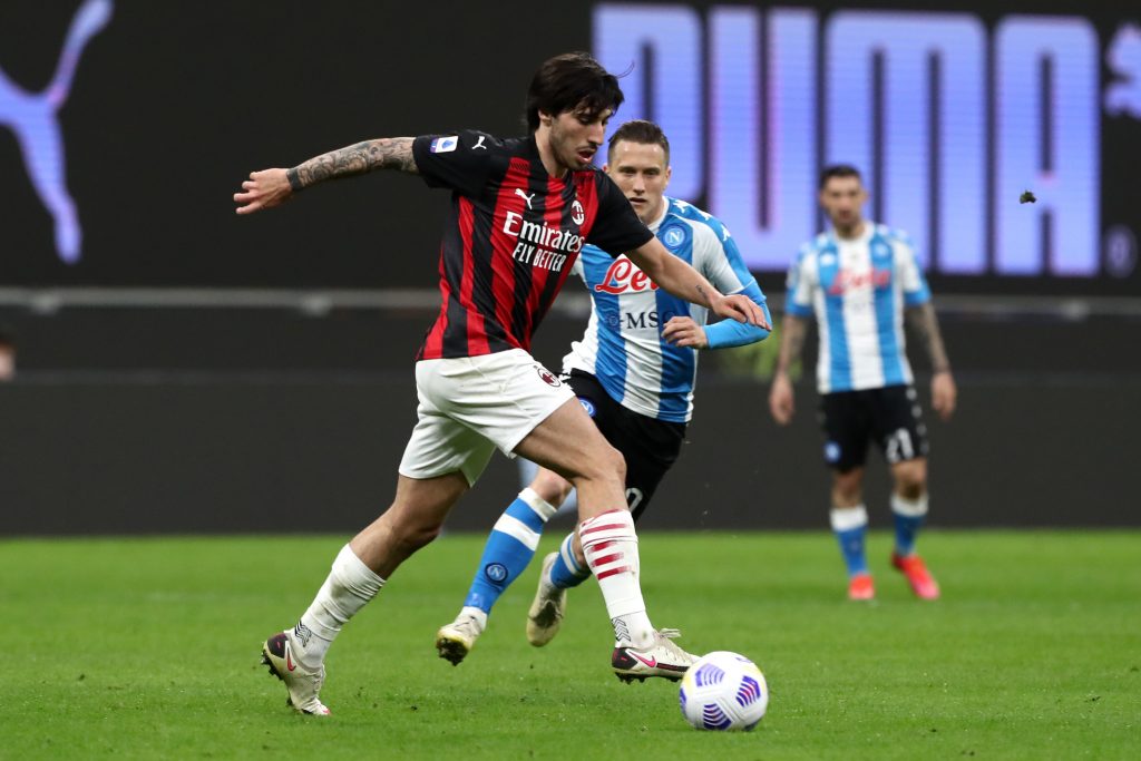 Tonali in azione nel match di Serie A contro il Napoli