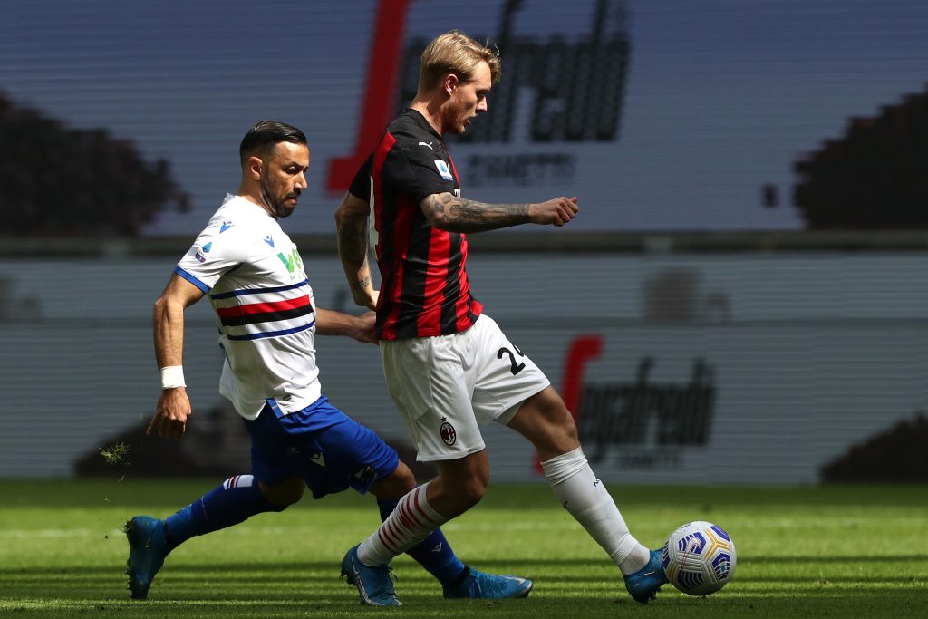 Quagliarella e Kjaer durante Milan-Samp