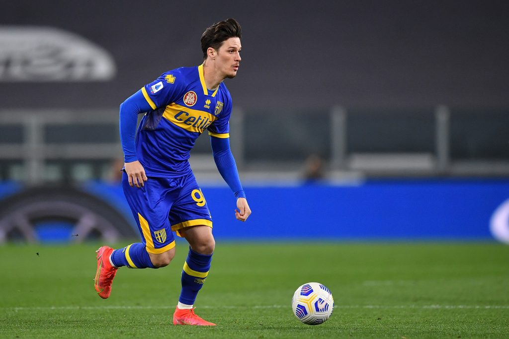 Dennis Man, talento rumeno del Parma