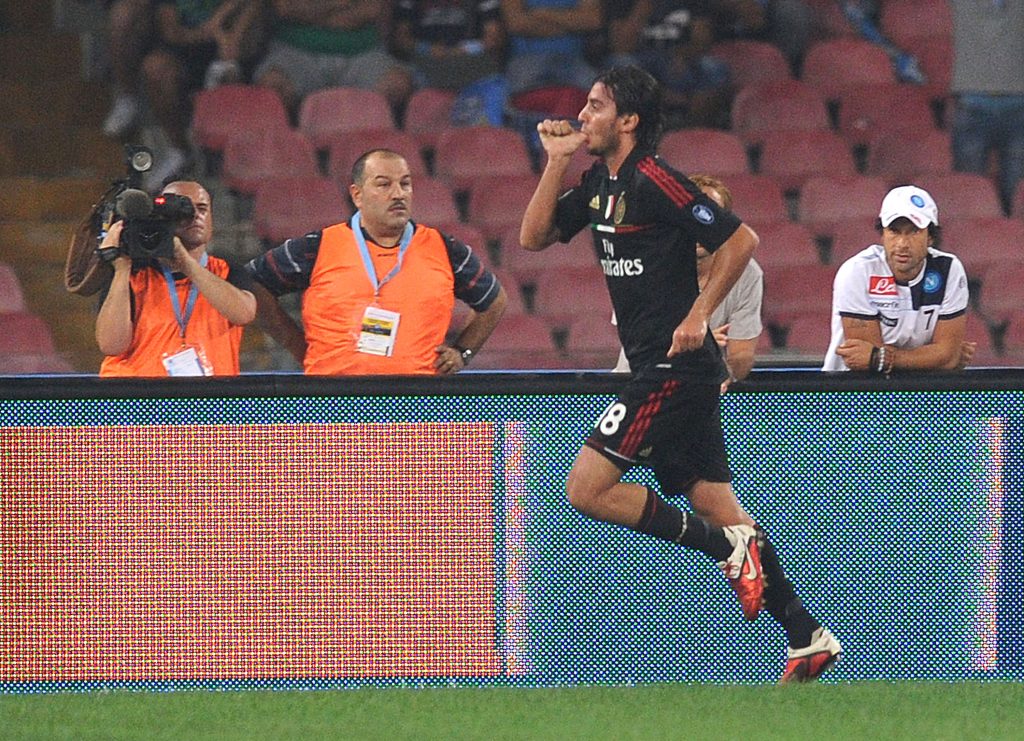 Alberto Aquilani in azione con la maglia del Milan