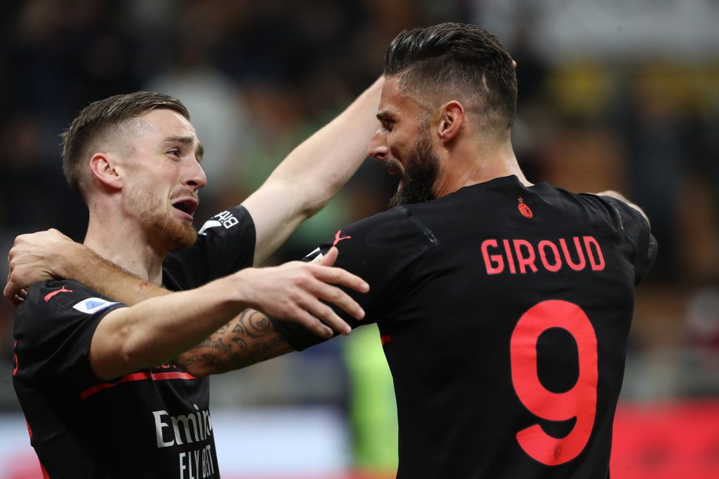 Saelemaekers e Giroud dopo il gol segnato.