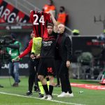 Alexis Saelemaekers per Simon Kjaer.